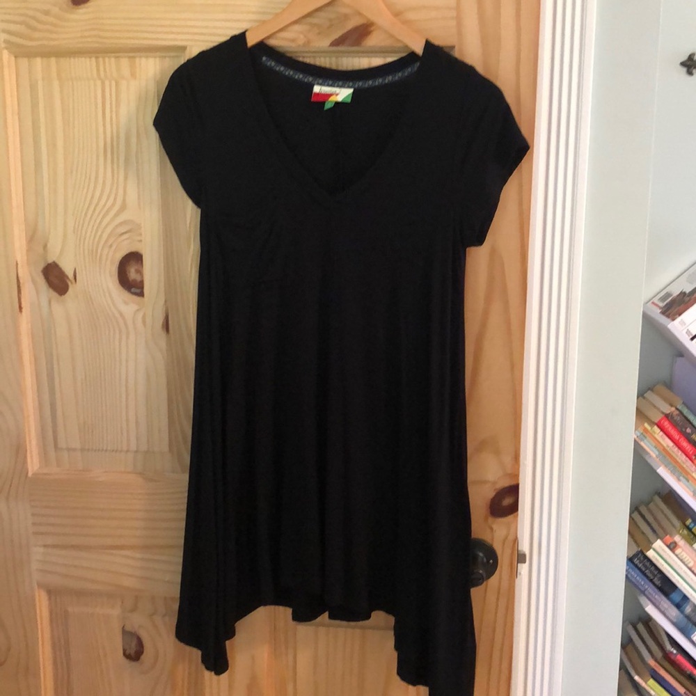 Short sleeve tunic length tee